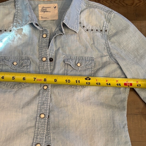 Light Blue Western / equestrian Denim embellished Button-Up Shirt 🤩 - Picture 8 of 10